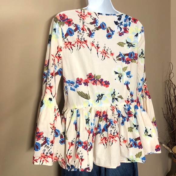 Women’s Jane and Delancey Floral Print V Neck Ruffle Hem Long Sleeve Top Size S - Picture 2 of 6